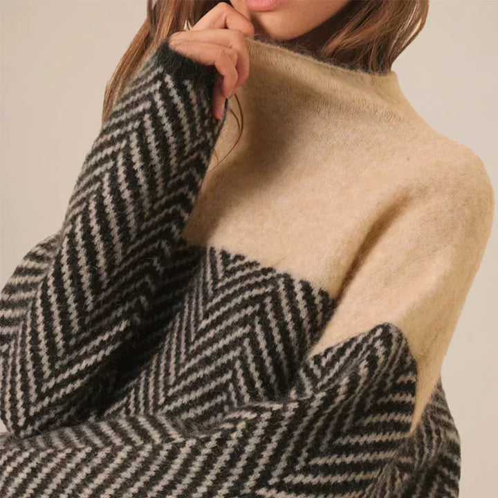 ADELAIDE– MODERN PATTERNED TURTLENECK SWEATER