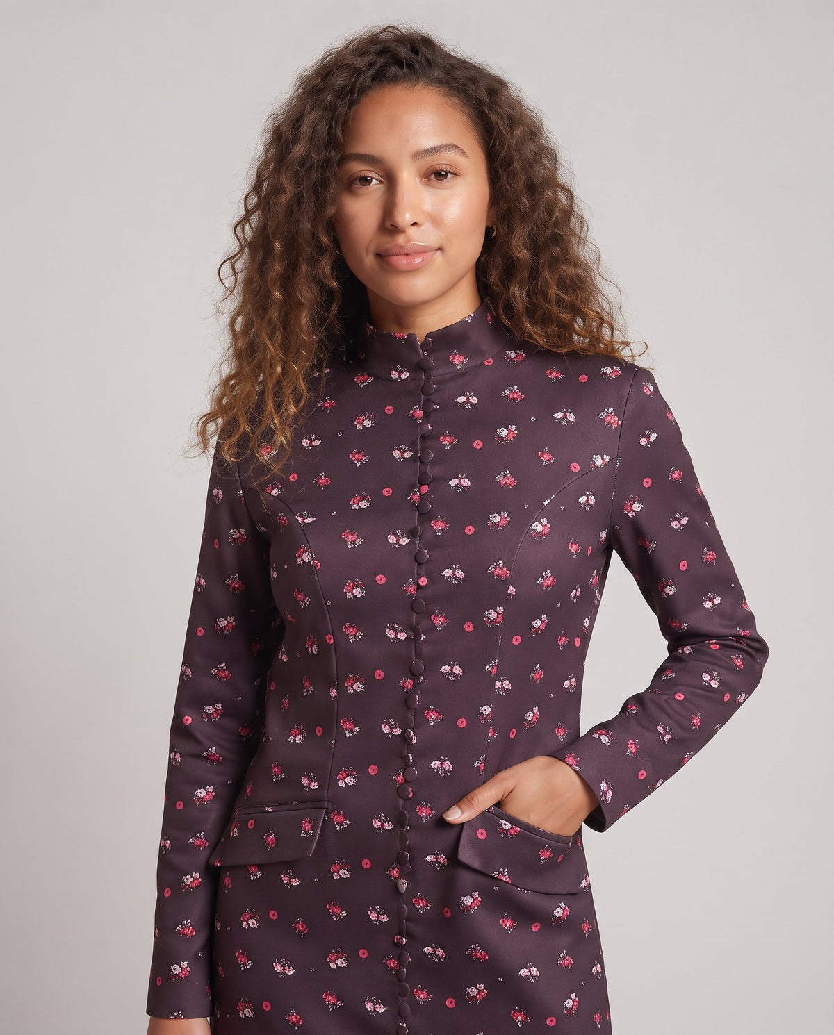 Women’s maxi dress coat with stand-up collar, full button placket and floral all-over print Fashion Glam