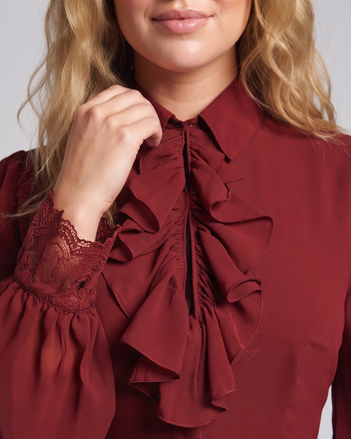 Women Ruffled Blouse with Elegant Collar Area Fashion Glam