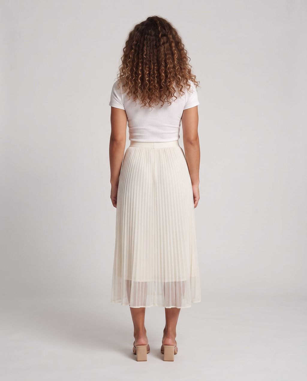 Women's midi skirt made of layered tulle with fine pleats and a high comfort waistband Fashion Glam