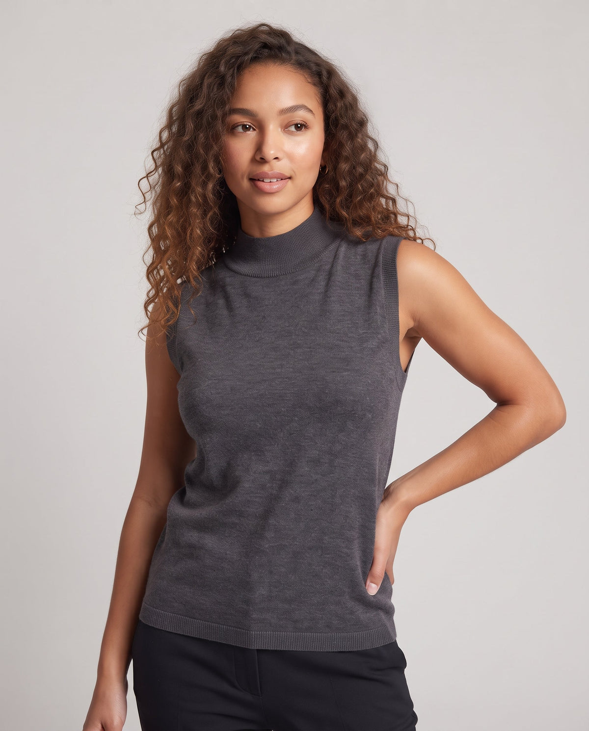 Women's Sleeveless Fine Knit Layering Top with Stand-Up Collar and Narrow Hem Fashion Glam
