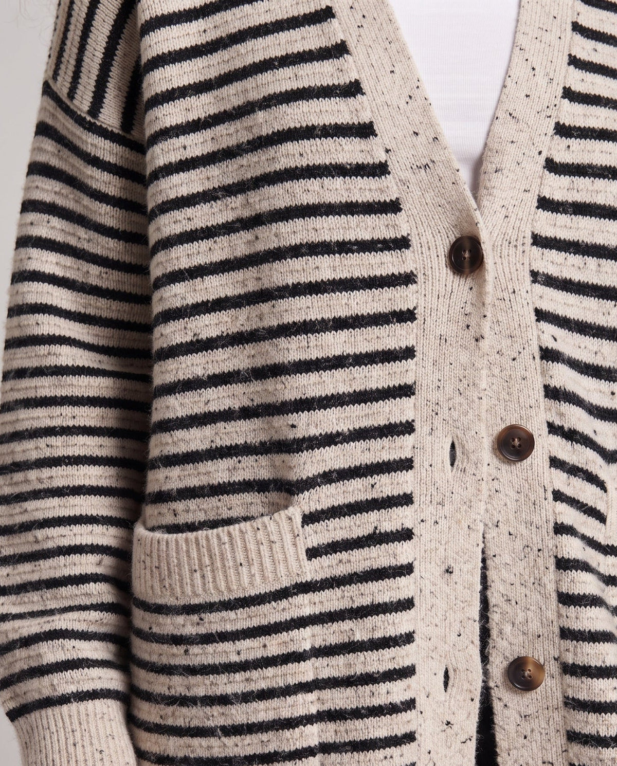 Women Longline Knit Cardigan with Horizontal Stripe Pattern and Patch Pockets Fashion Glam