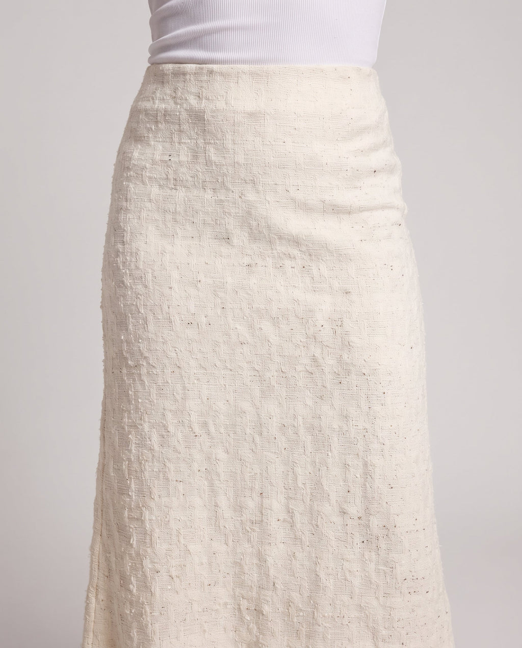 Ladies maxi skirt made of fine openwork knit with fringe trim Fashion Glam