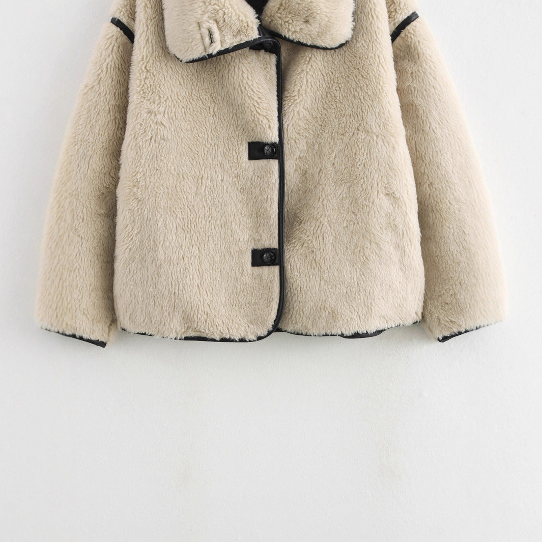 Women's short teddy coat with voluminous shawl collar and contrast piping Fashion Glam