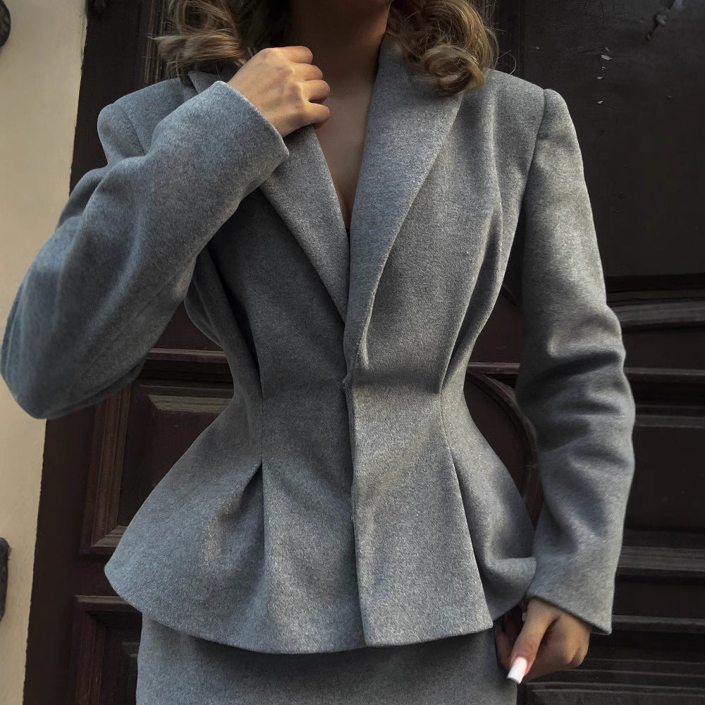 Ladies two-piece tailored business suit with blazer and pencil skirt Fashion Glam