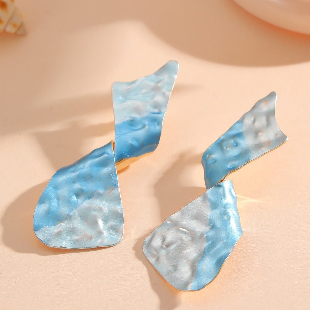 Ladies earrings in modern disc design Fashion Glam