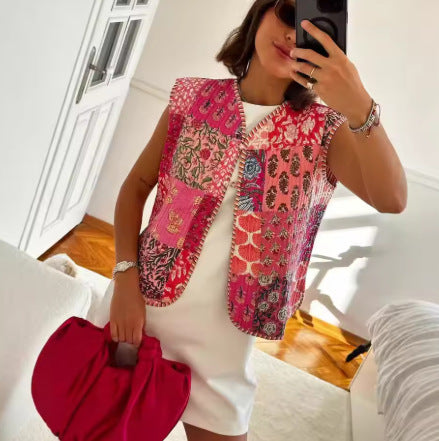 Women Quilted Vest with Romantic Toile Print, Striped Interior and Tie Ribbon Fashion Glam