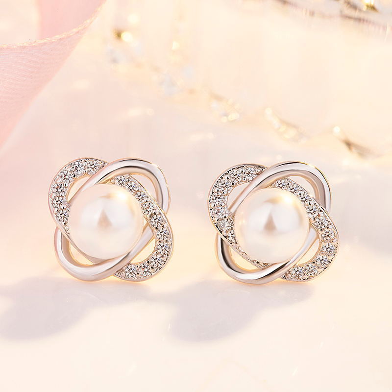 Ladies earrings with artistic pearl design and sparkling zirconia Fashion Glam