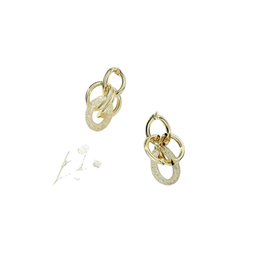 Women's Hanging Earrings with Luxurious, Sculptural Design Fashion Glam