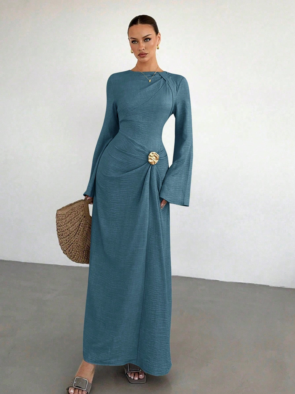Ladies max dress with draping, decorative brooch and wide trumpet sleeves Fashion Glam