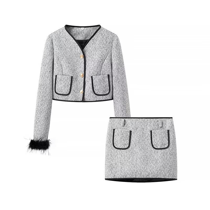 Ladies Elegant Bouclé-Tweed Two-Piece with Tailored Short Blazer, Mini Skirt, Piping Details and Feathery Cuffs Fashion Glam