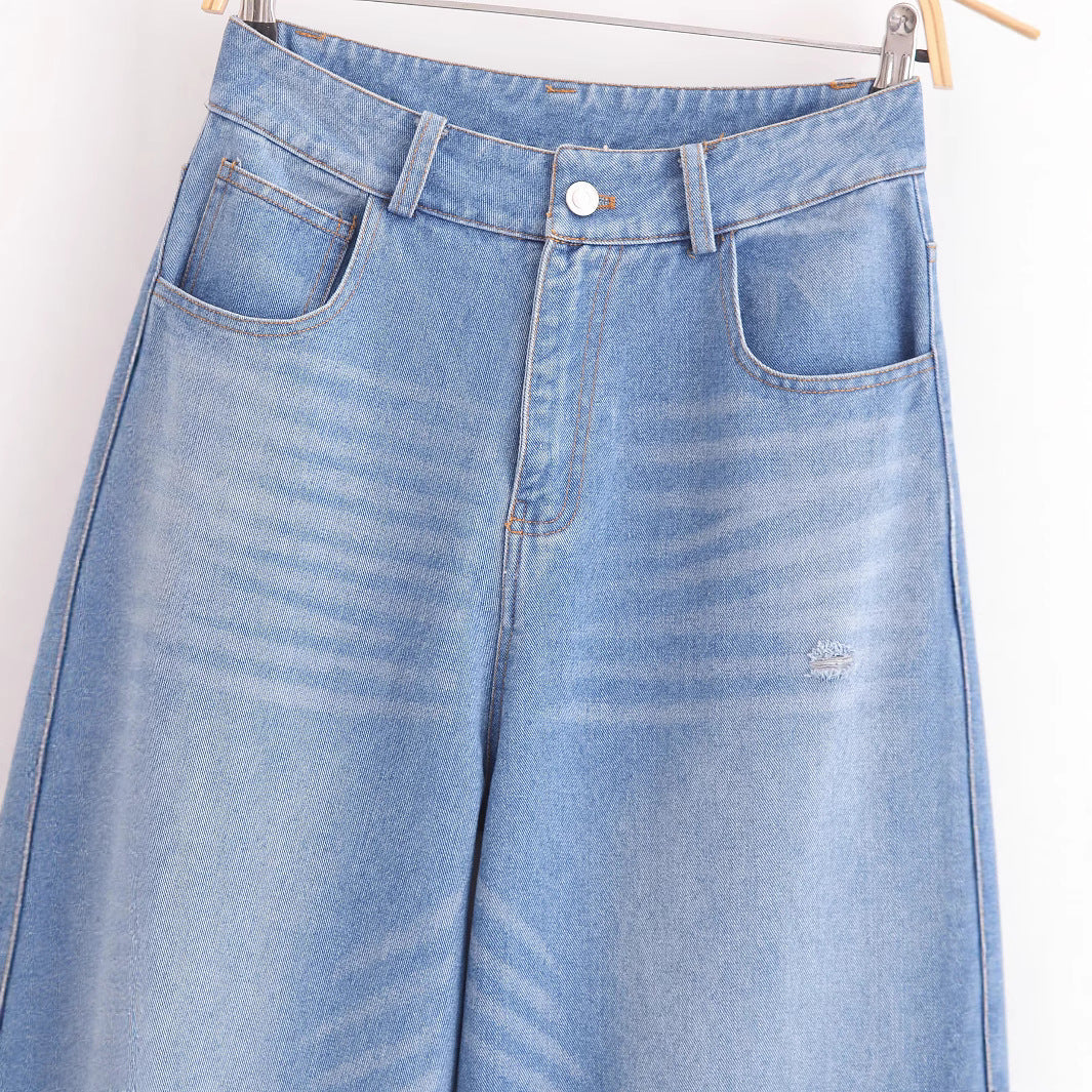 Women's High-Waist Jeans Pants with Wide Leg, Straight Hem and Subtle Used Look Fashion Glam