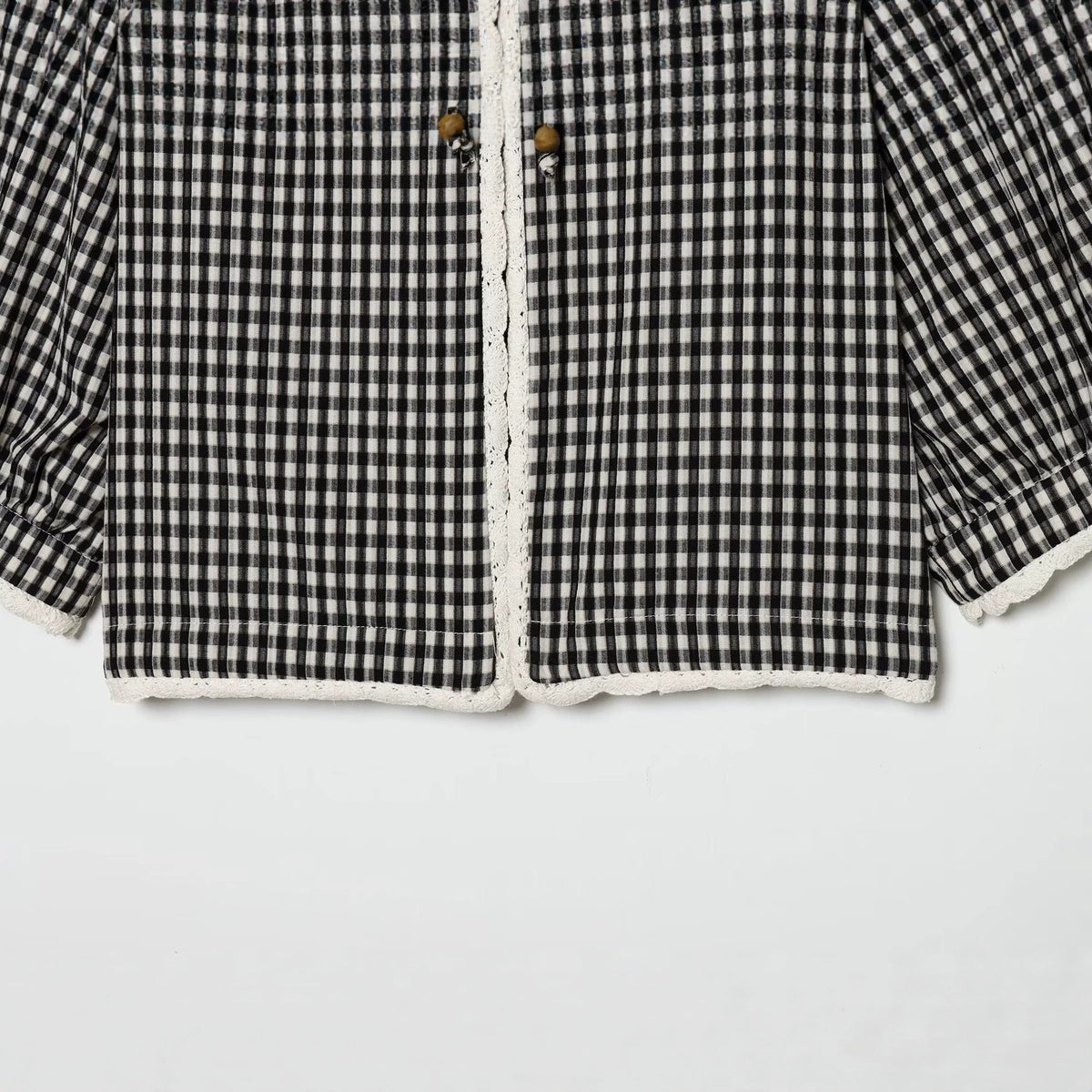 Ladies Vichy Check Blouse with Lace Trim, Tie Band and Three-Quarter Balloon Sleeves Fashion Glam