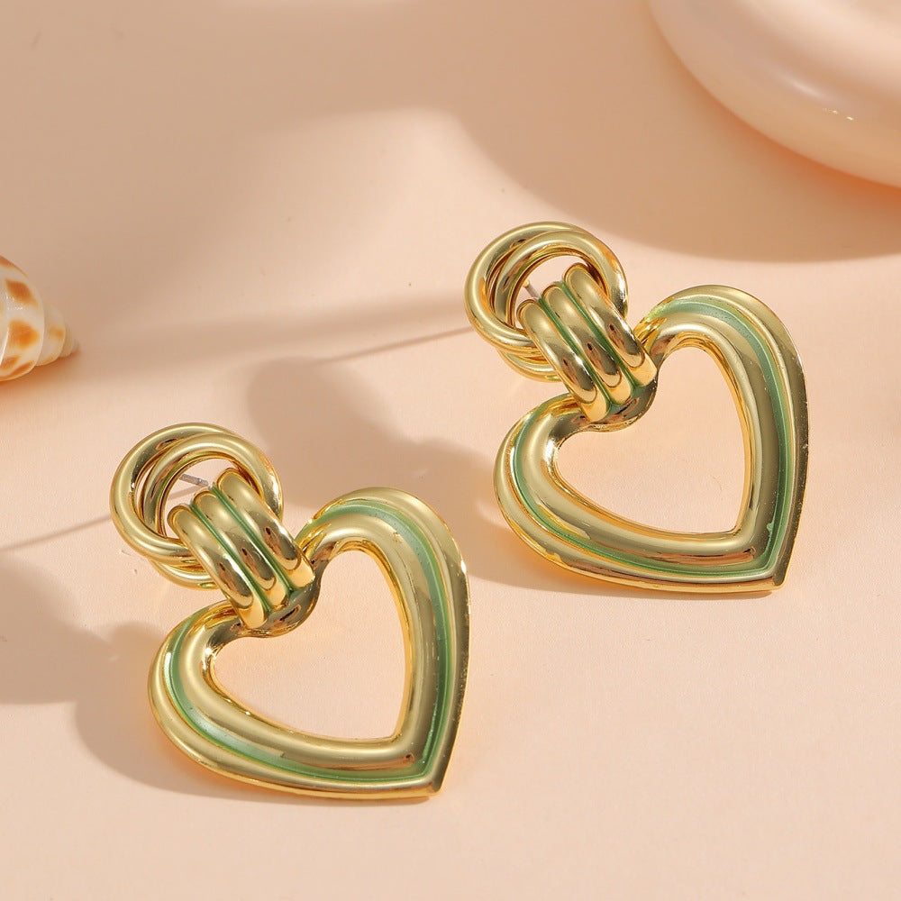 Women’s earrings in modern heart design Fashion Glam