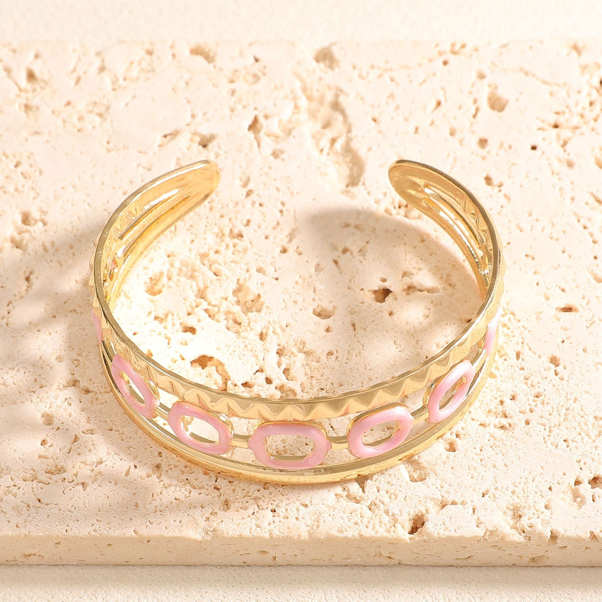 Women's cuff with elegant spiral design Fashion Glam