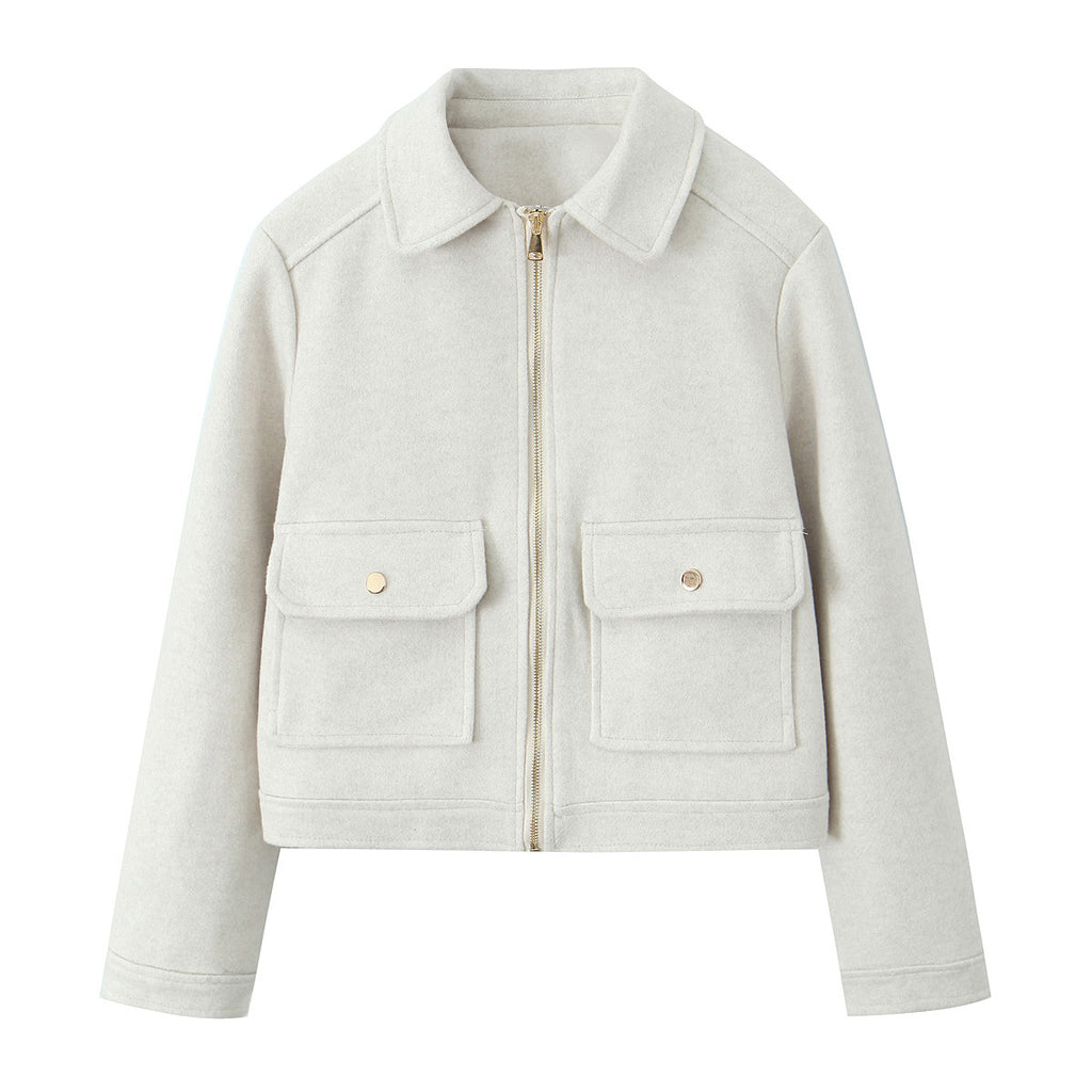 Women's short jacket in boxy cut with zipper, patch pockets and shirt collar Fashion Glam