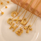 Women's necklace with curved letter pendant Fashion Glam