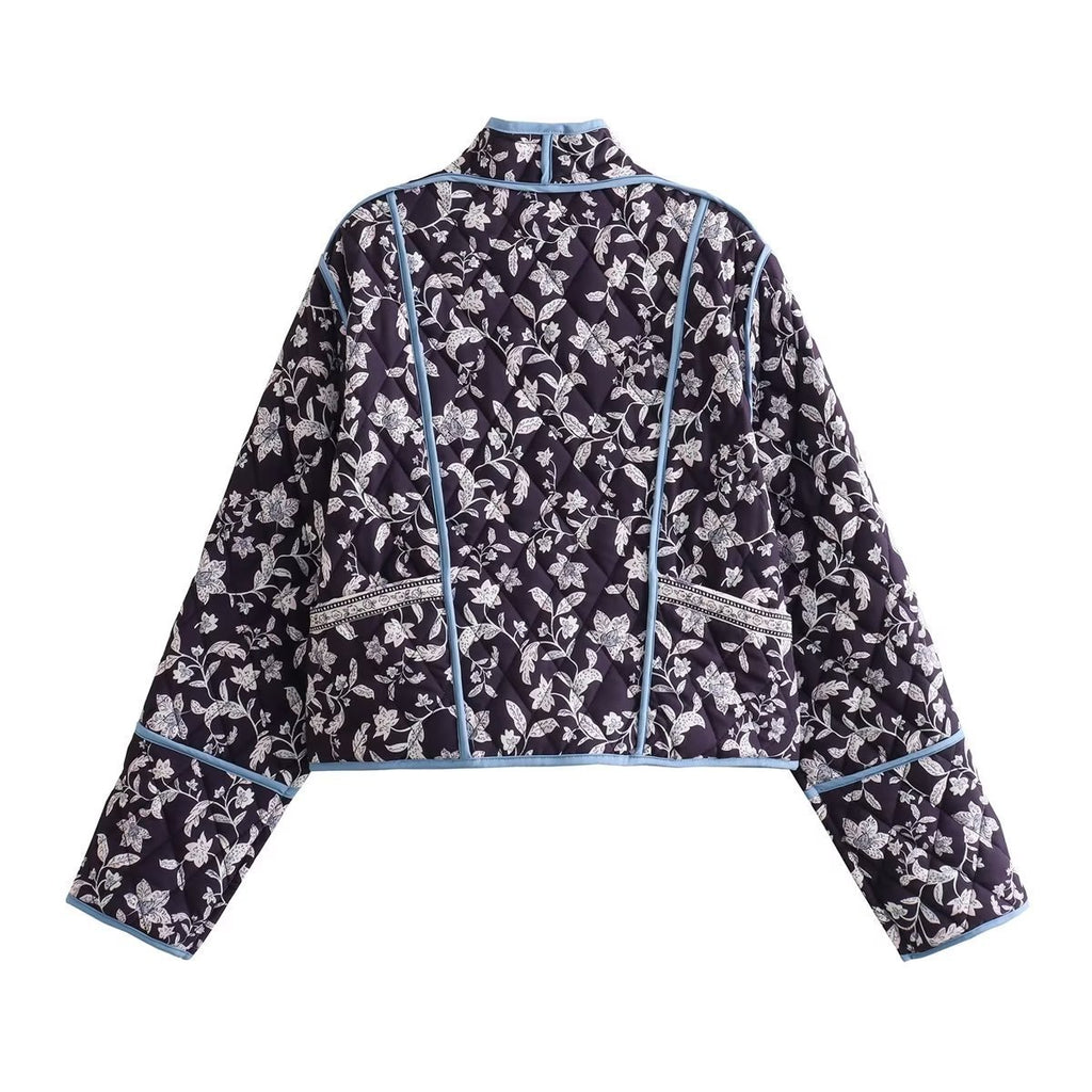 Women's quilted short jacket in kimono style with floral quilted look and contrasting piping Fashion Glam