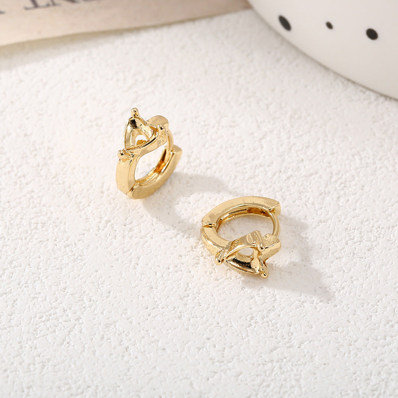Ladies hoops in unique, sculptural design Fashion Glam