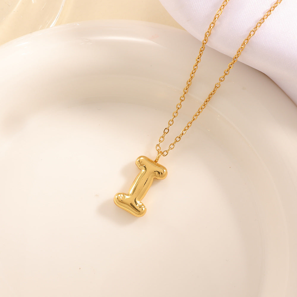 Women's necklace with curved letter pendant Fashion Glam