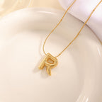 Women's necklace with curved letter pendant Fashion Glam
