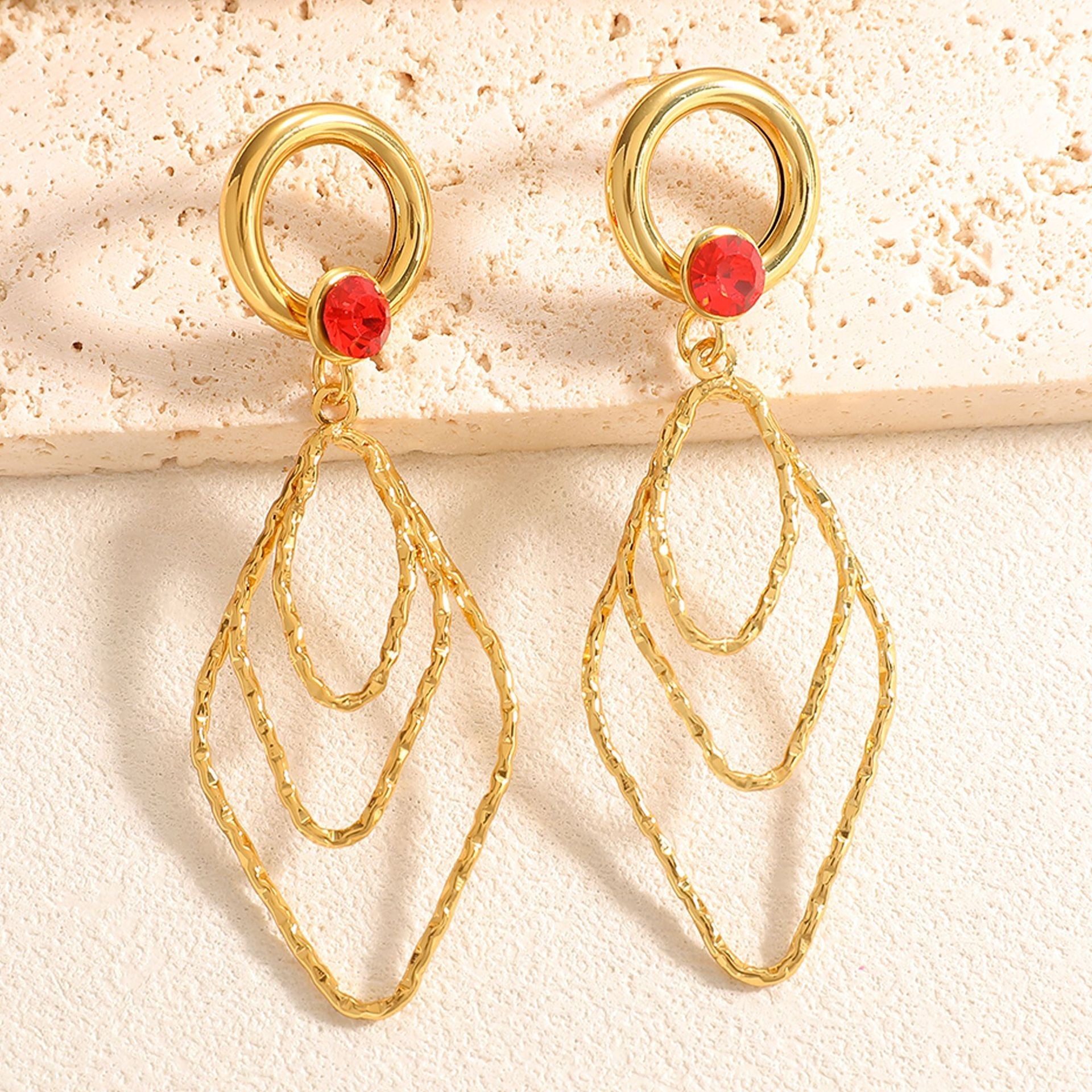 Women's earrings with elegant, shimmering design Fashion Glam