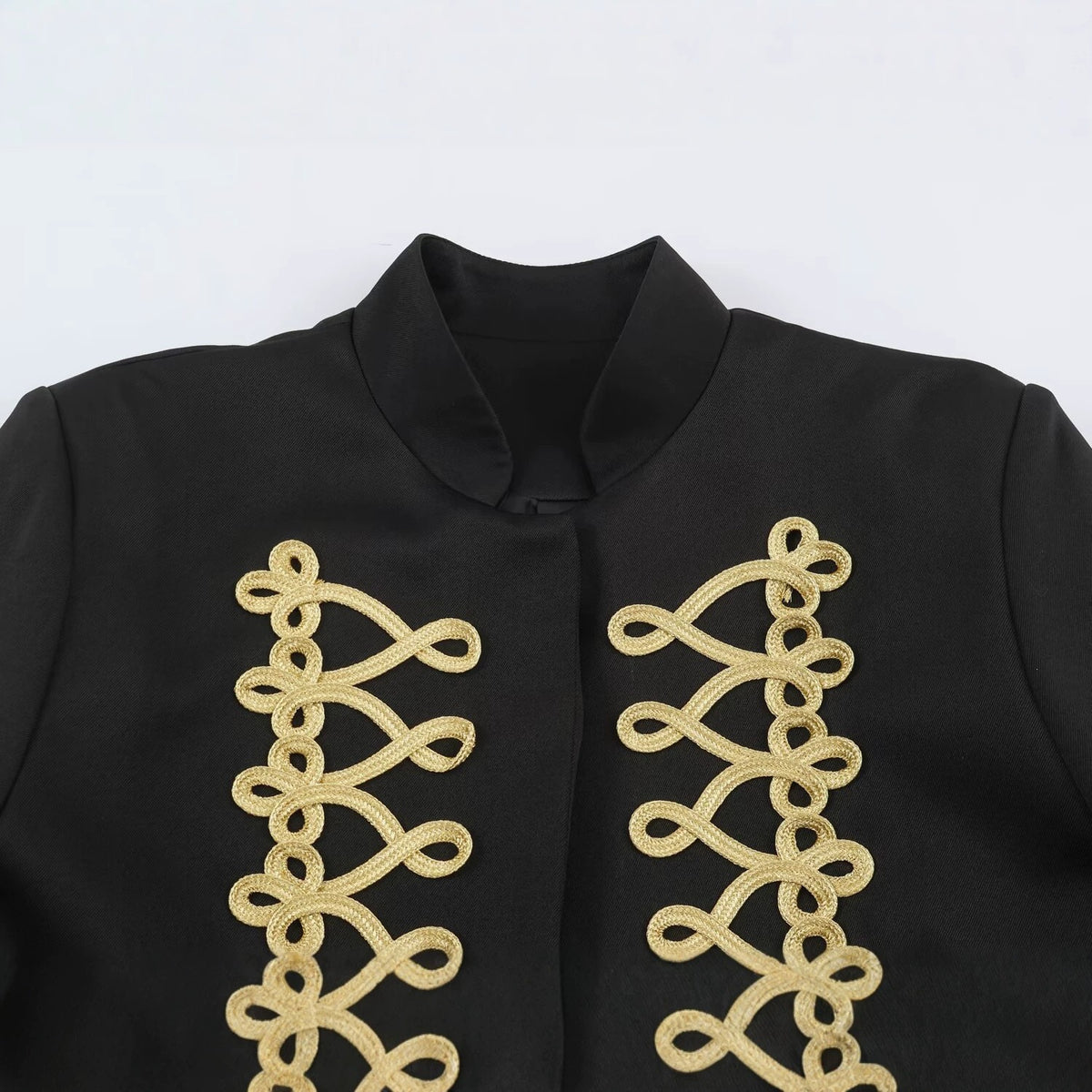 Women's short military-style jacket with gold trim and stand-up collar Fashion Glam