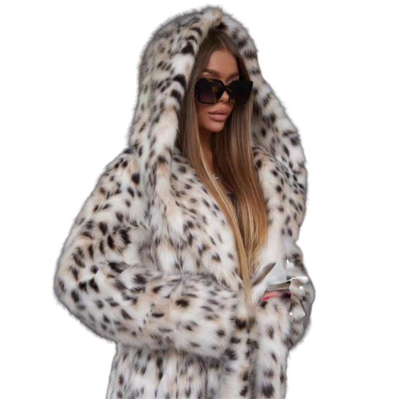 Ladies Hooded Faux Fur Coat in Oversized Silhouette with Leopard Print Fashion Glam