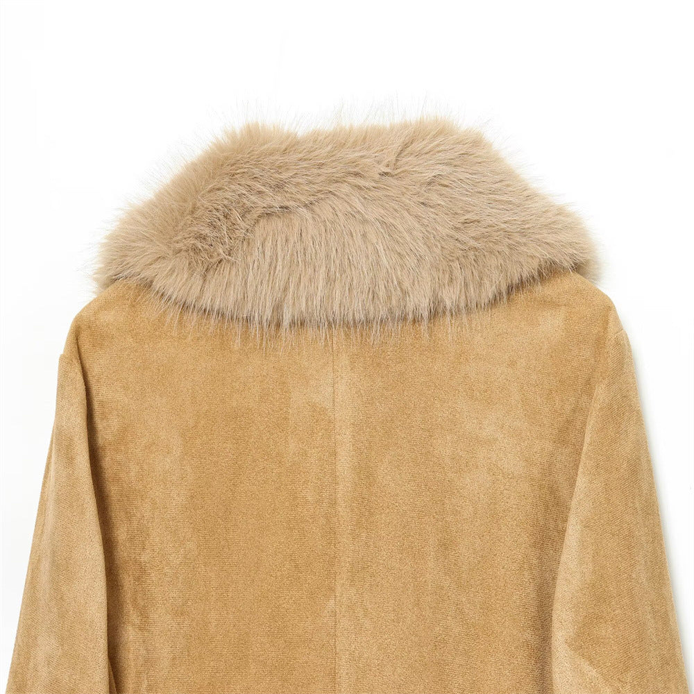 Women's short jacket made of faux suede with voluminous shawl collar and fur cuffs Fashion Glam