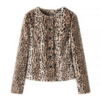 Women's short jacket made of faux fur with leopard print and continuous button placket Fashion Glam