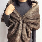 Women's elegant faux fur shoulder stole in capelet cut Fashion Glam