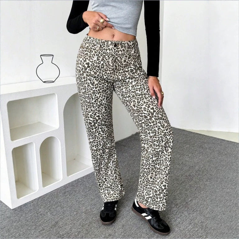 Women High-Waist Leopard-Print Palazzo Pants made of flowing fabric Fashion Glam