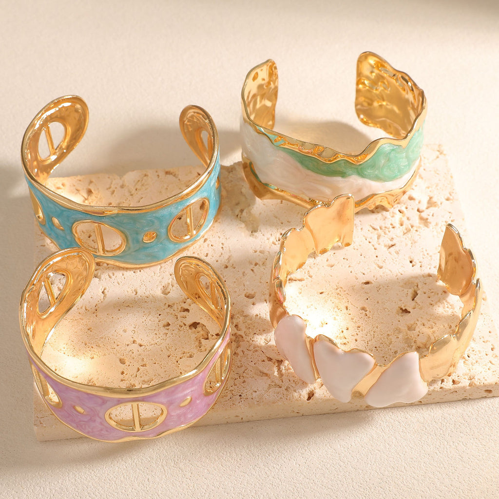 Women Open Cuff Bracelet with Artistic Snake Design Fashion Glam