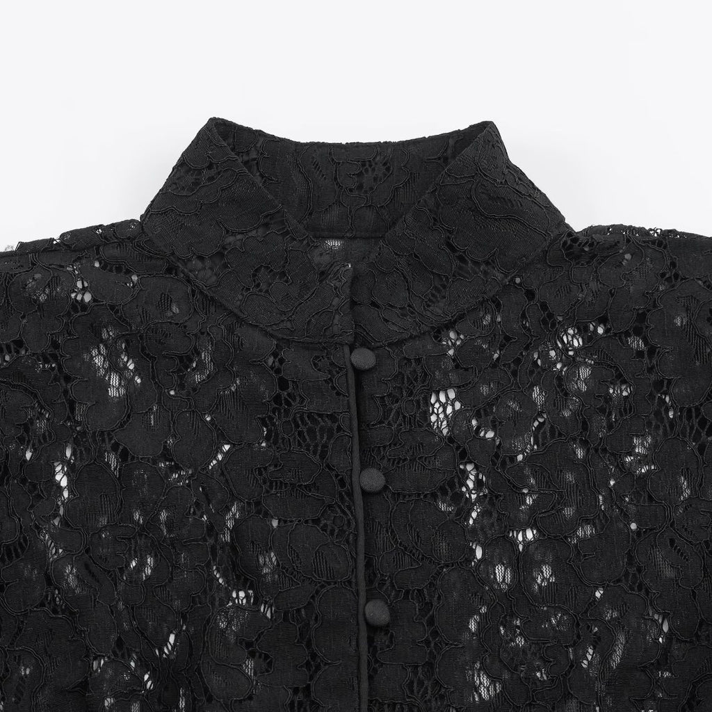 Ladies short-cut transparent lace blouse with stand-up collar, fabric button placket and gathered puff sleeves Fashion Glam