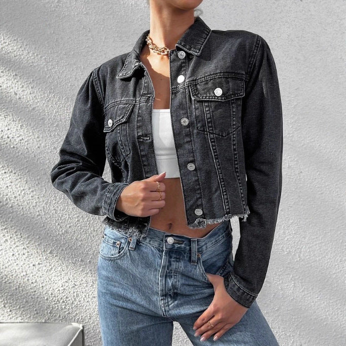 Women's cropped fitted denim jacket with raw fringe hem and flap pockets Fashion Glam