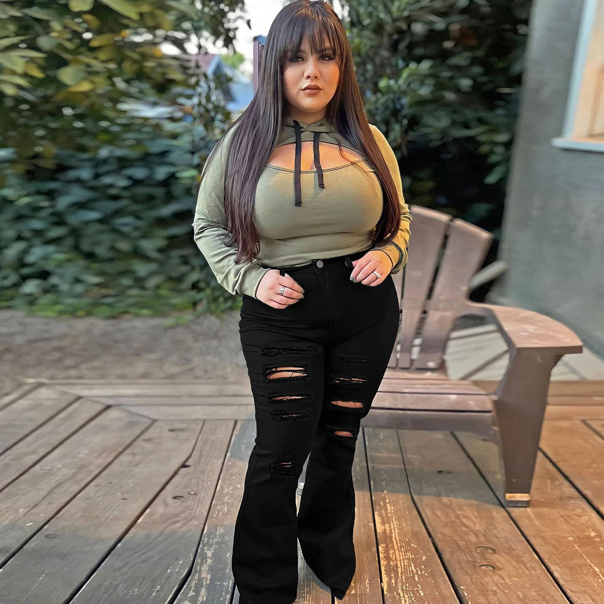 Women High-Waisted Destroyed Flared Jeans with Raw Hem and Fringe Details Fashion Glam
