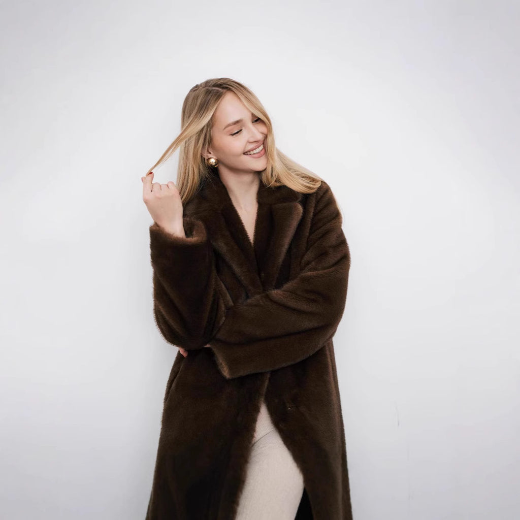 Ladies longer high-pile coat made of faux fur with shawl collar and casual cut Fashion Glam