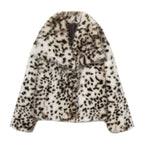 Women's short jacket made of faux fur in snow leopard print with wide lapels Fashion Glam