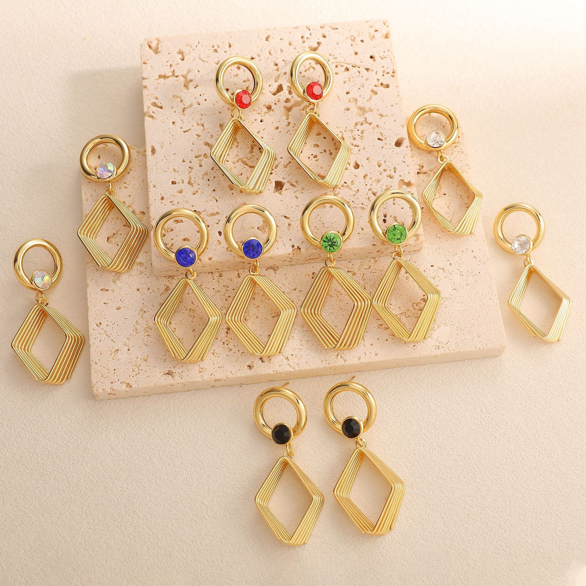 Women's Design Earrings with Geometric Wire Motif Fashion Glam