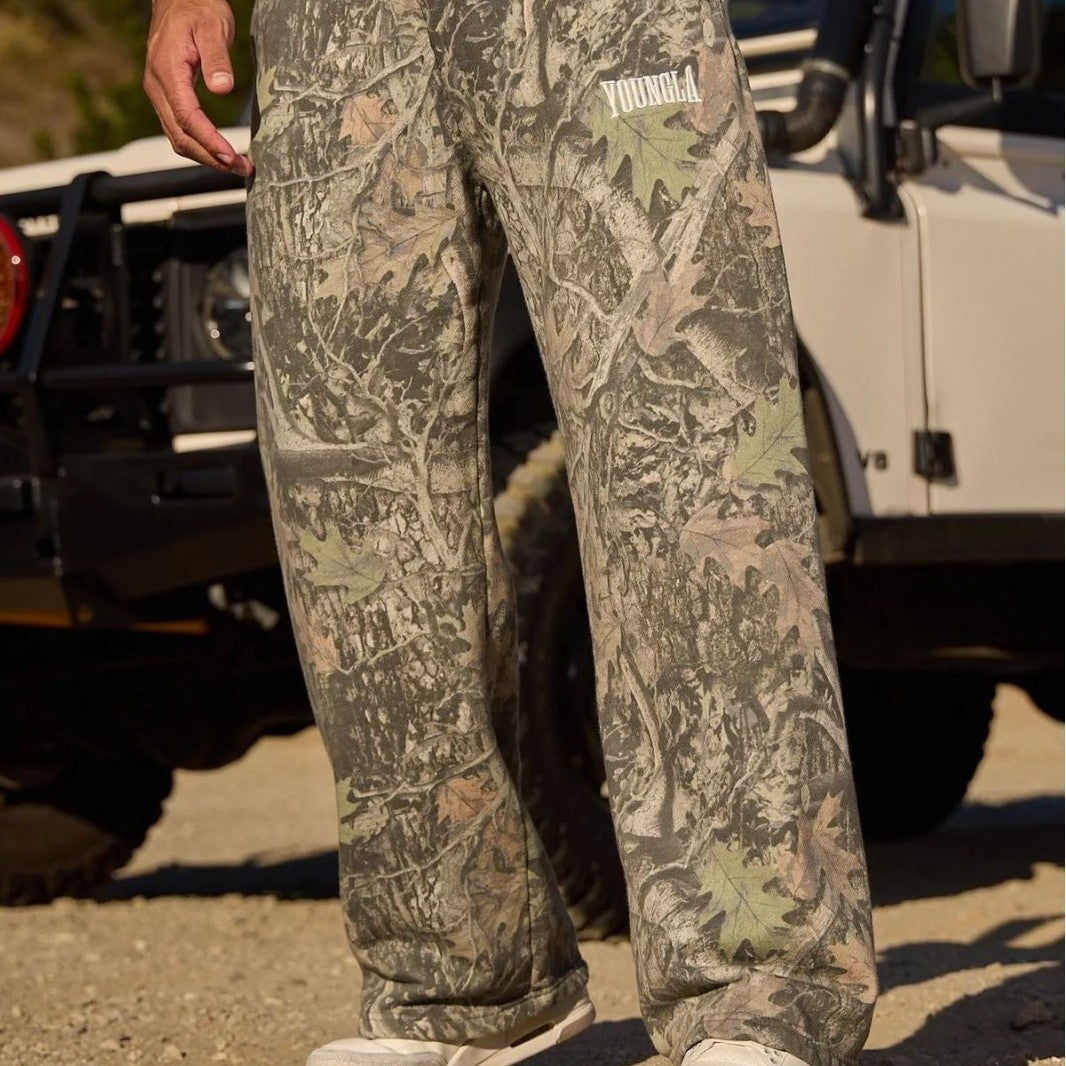 Men's wide camouflage joggers with elastic comfort waistband and thigh logo Fashion Glam
