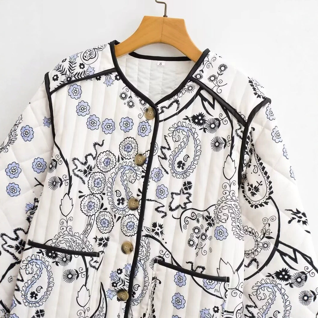 Women's Quilted Short Jacket with Paisley Flower Print, Round Neckline and Contrast Piping Fashion Glam