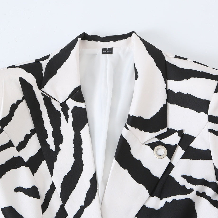 Women’s Statement Zebra Blazer with Lapel Collar and Tailored Silhouette Fashion Glam