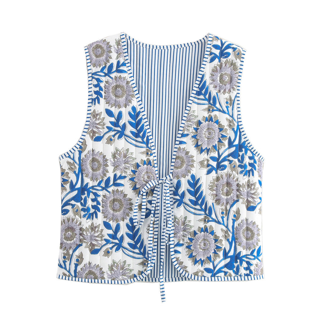 Women Quilted Vest with Romantic Toile Print, Striped Interior and Tie Ribbon Fashion Glam