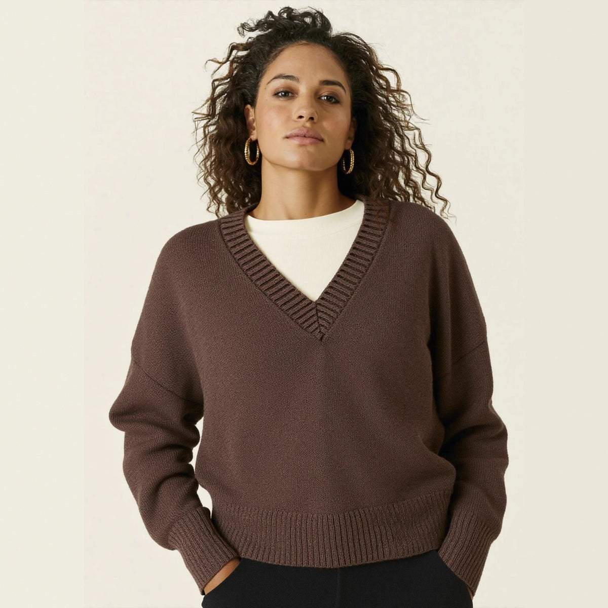 Women's Oversized V-Neck Knit Sweater with Kangaroo Pocket Fashion Glam