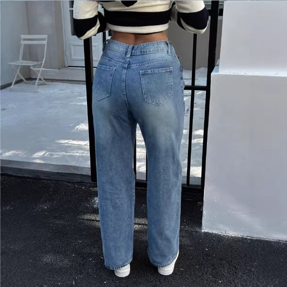 Women high-waisted Relaxed-Straight denim jeans with wide leg and subtle destroy details Fashion Glam