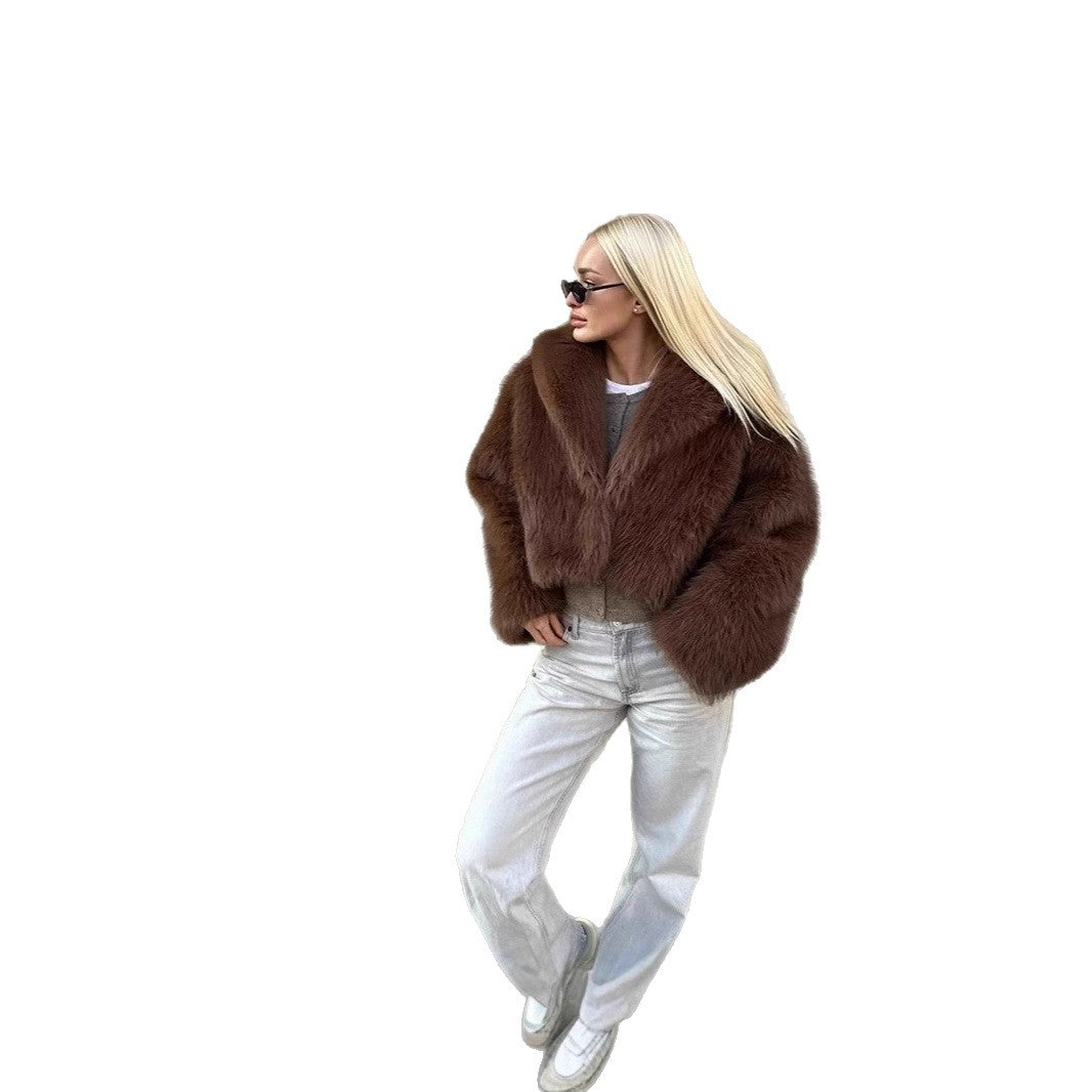 Women short jacket made of vegan high-pile faux fur with generous shawl collar Fashion Glam