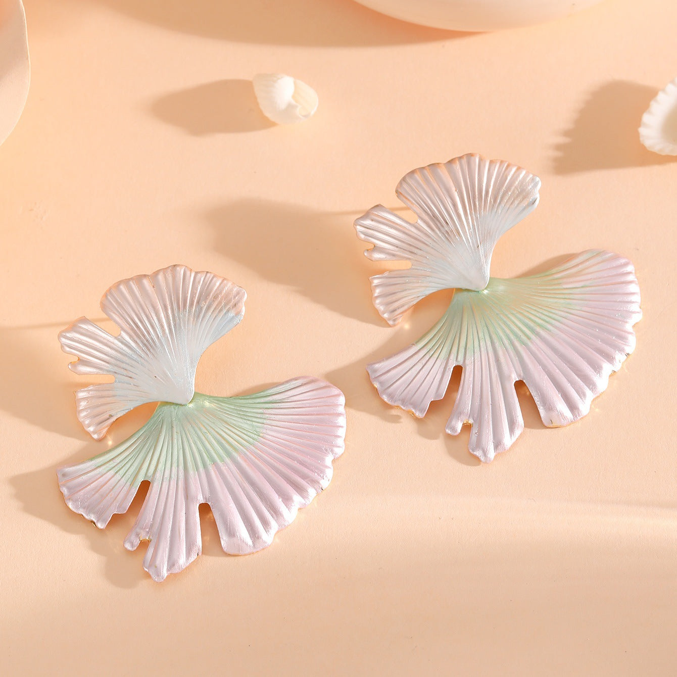 Women's hair accessories with elegant leaf design Fashion Glam