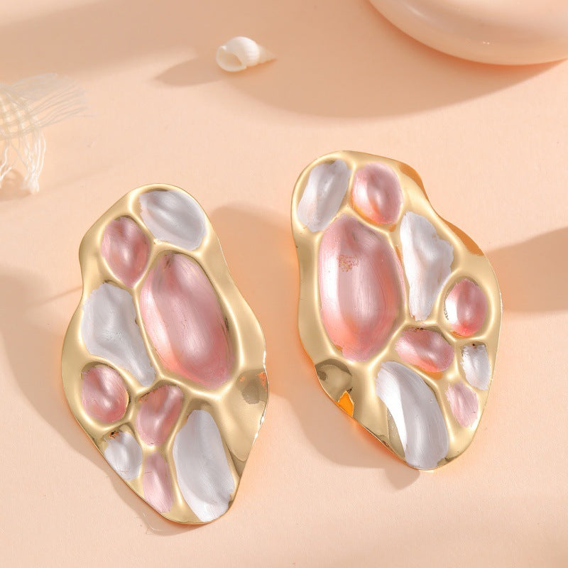 Ladies ear clips with elaborate, colorful shell design Fashion Glam