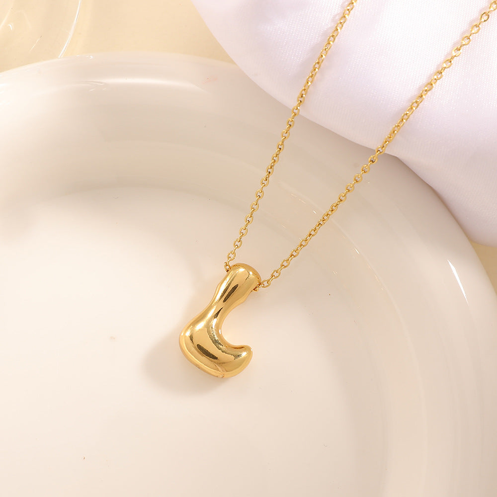 Women's necklace with curved letter pendant Fashion Glam