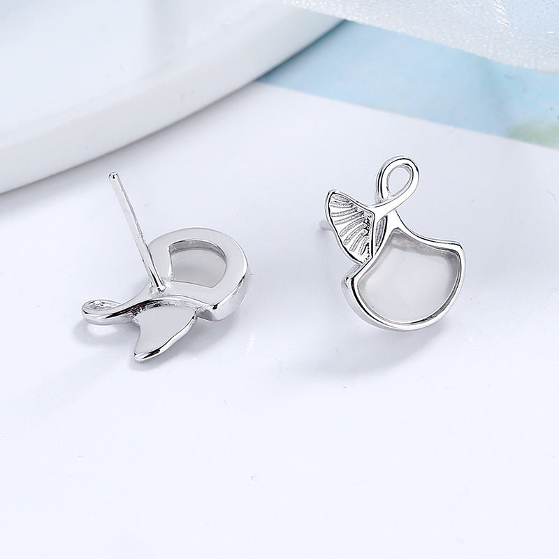 Women's earrings in elegant whale fin design Fashion Glam